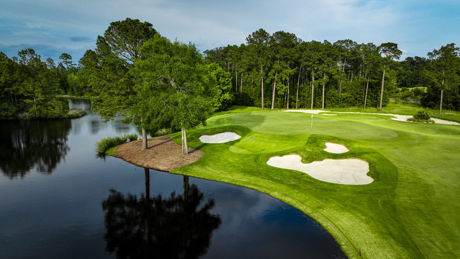  Whispering Pines Golf Club 